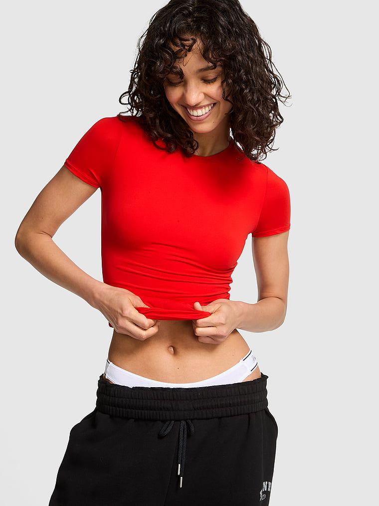Tricou cu mâneci scurte și bază elastică