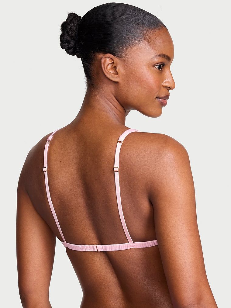 Sutien din satin Tease Kiss. Produsul este roz și provine din colecția Victoria's Secret.