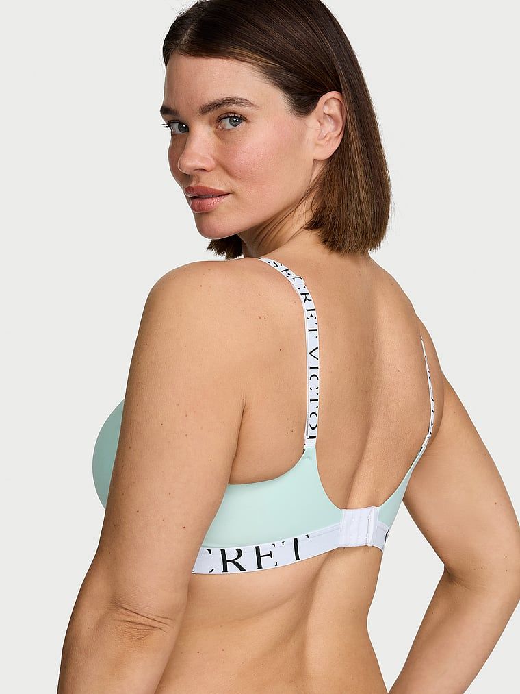 Sutiene ușor căptușit, fără sârmă, CoolBra. Produsul este de culoare verde și provine din colecția de tricouri.