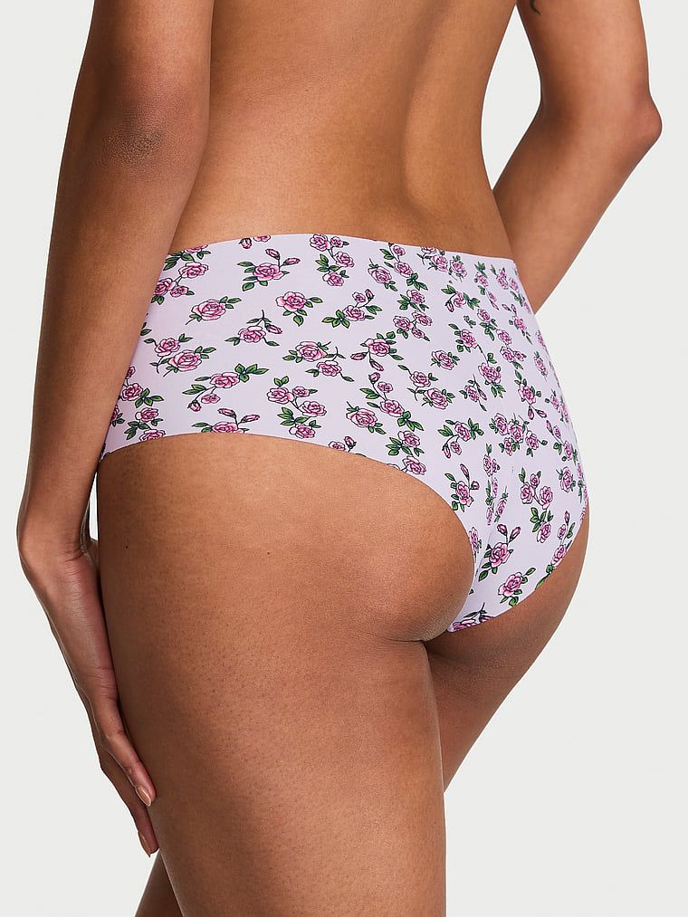 Chiloți fără cusuri Nu apar Obraznic. Produsul are un model floral și provine din colecția No-Show.