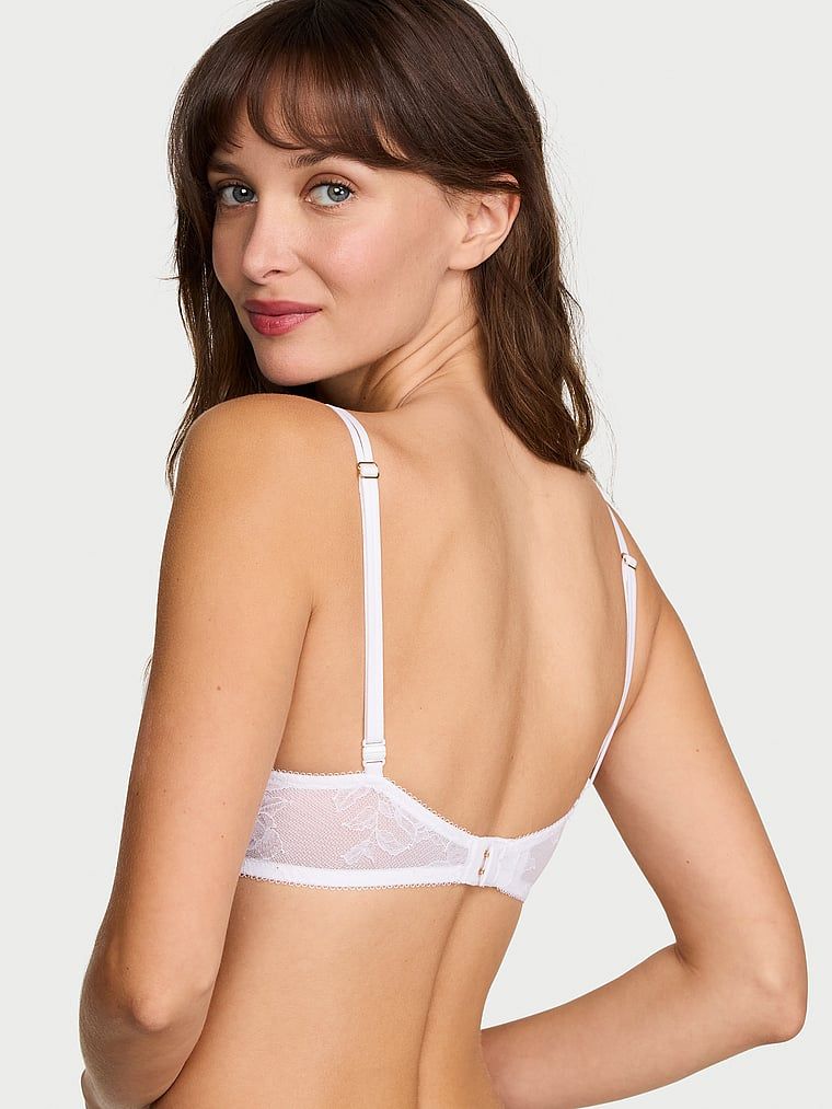 Sutien push-up Rose Lace. Produsul este de culoare albă și provine din colecția Very Sexy.