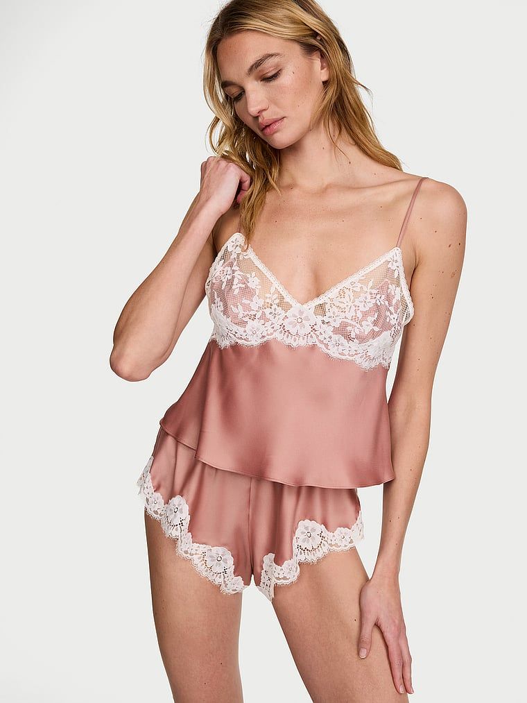 Dream Angels Set pantaloni scurți evazați și maiou din satin cu margini din dantelă