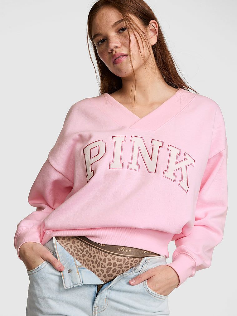 PINK Bluză Campus Fleece cu decolteu în V