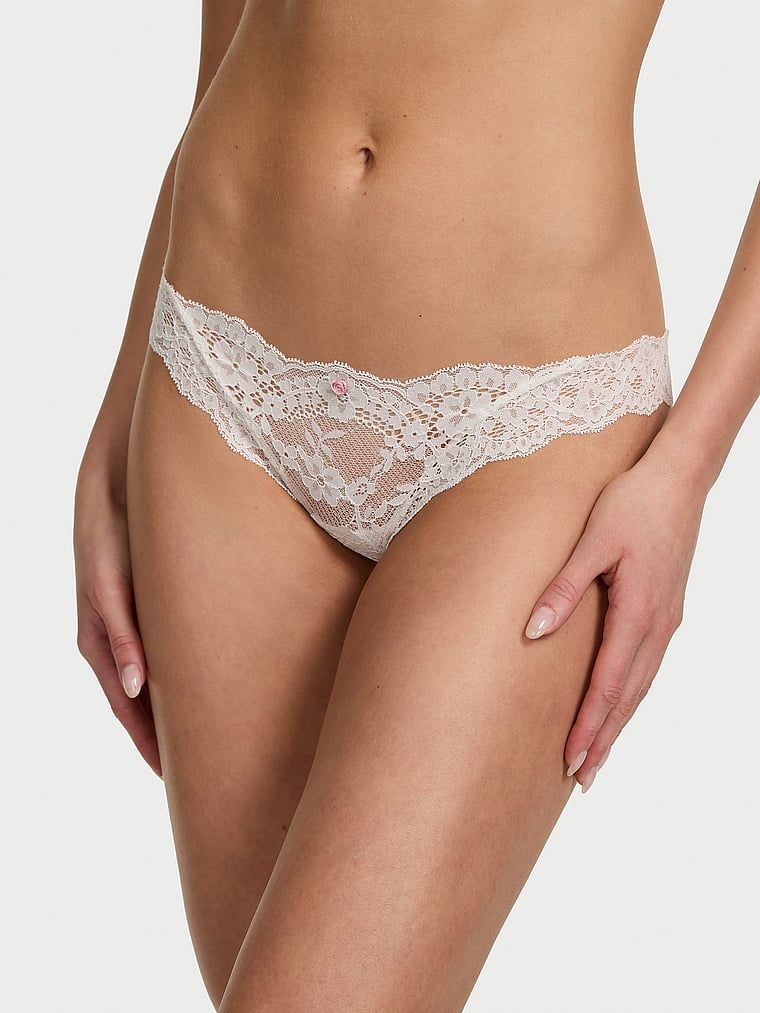 Chiloți din dantelă Bikini din dantelă. Produsul este alb și provine din colecția Dream Angels.