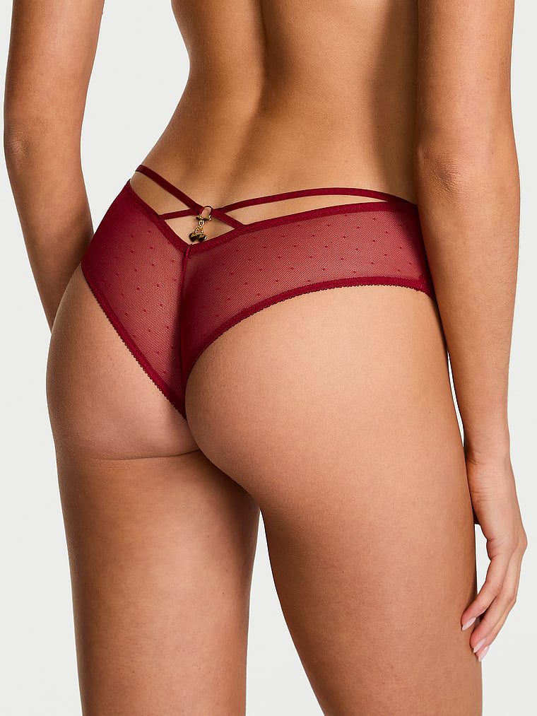 Chiloți din plasă cu pandantiv metalic pe spate, Tease Cherry Hardware Cheeky. Produsul este roșu și provine din colecția Very Sexy.