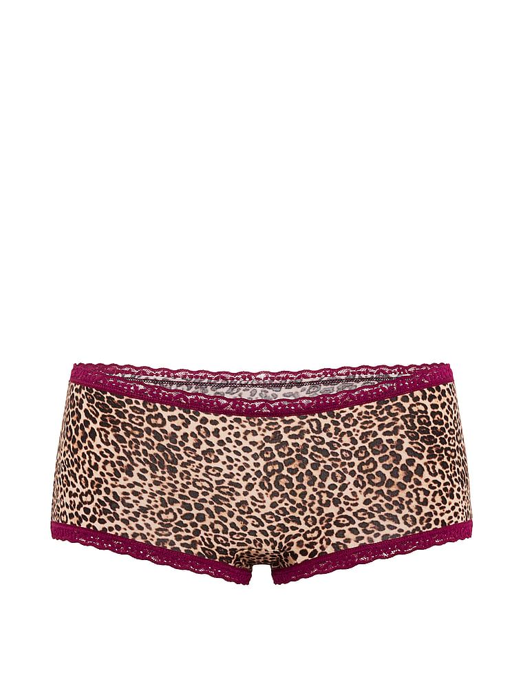 Pantaloni scurți de bumbac cu dantelă pe margini: Boyshort cu margini din dantelă. Produsul are o culoare cu model și provine din colecția Lace Trim.