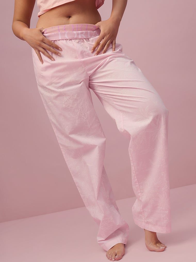 Pantaloni de pijama Heritage din bumbac Mix & Match. Produsul este modelat și provine din colecția Victoria's Secret.