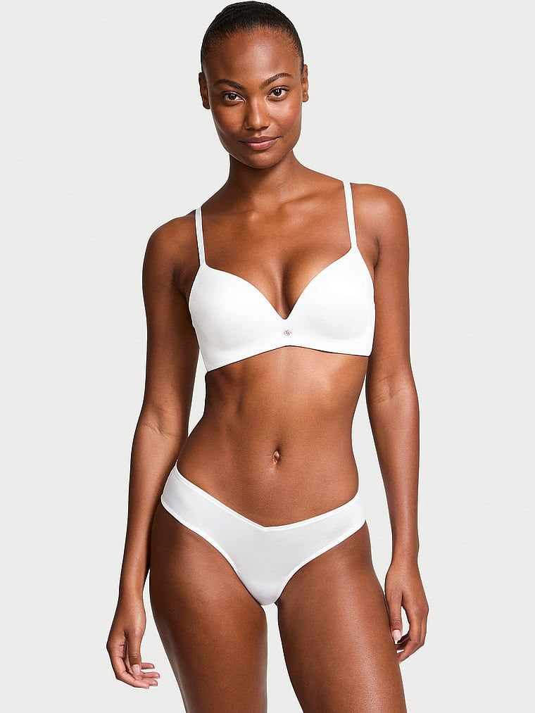 Chiloți cu bretele la spate și picioare înalte Strappy-Back Cheeky. Produsul este alb și provine din colecția Very Sexy.