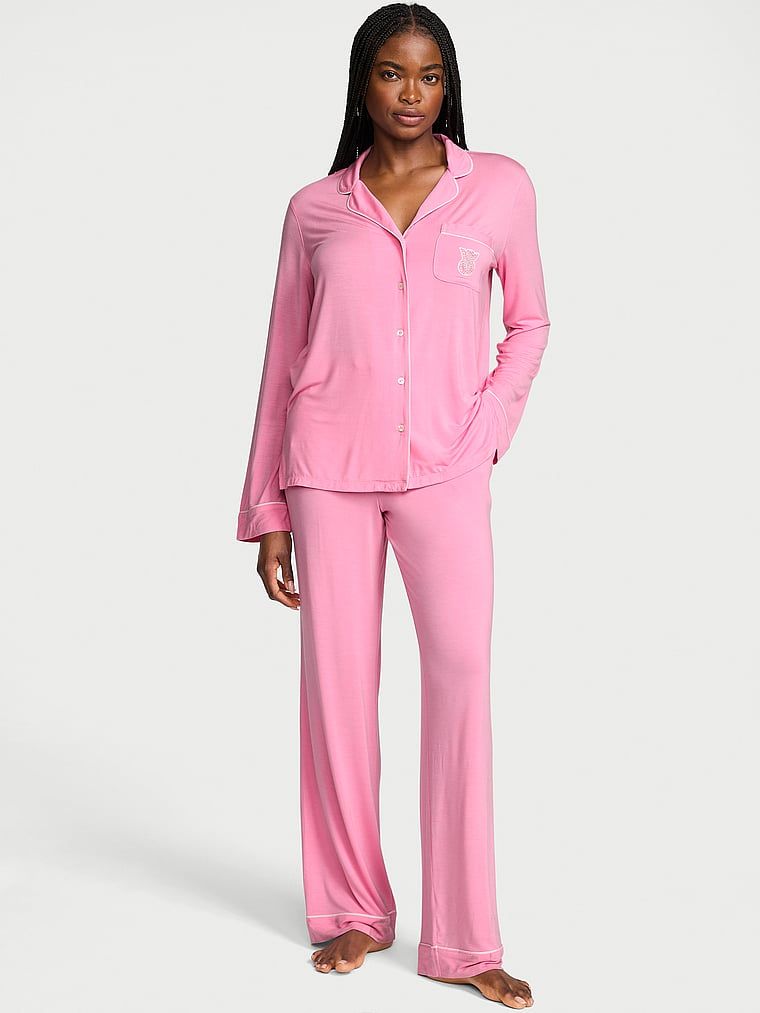 Pijamale lungi făcute din SoSoft modal. Produsul este roz și provine din colecția Victoria's Secret.