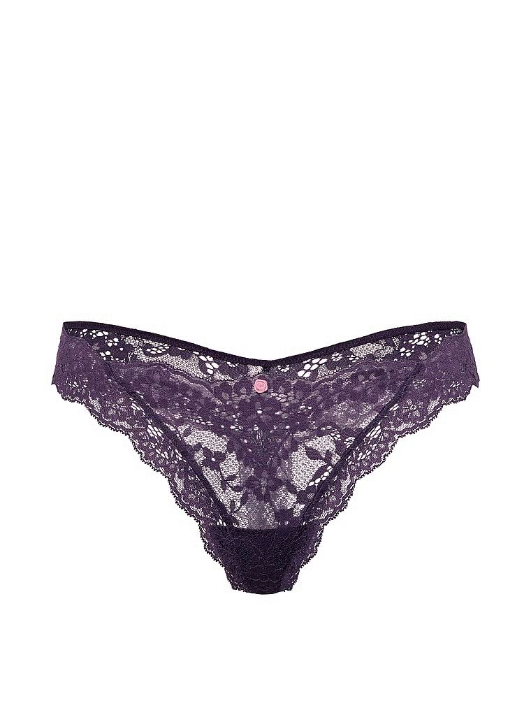 Tanga din dantelă. Produsul este de culoare mov și provine din colecția Dream Angels.