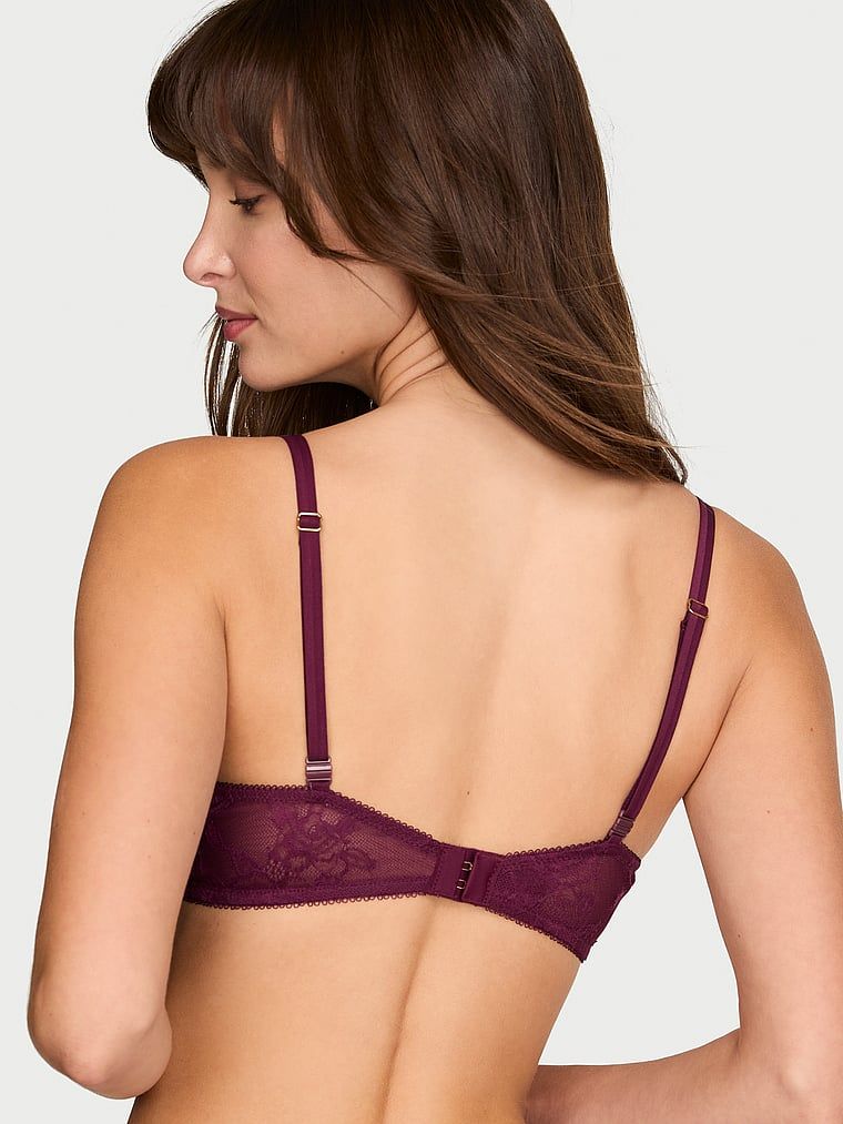 Sutien push-up Rose Lace. Produsul este roz și provine din colecția Very Sexy.