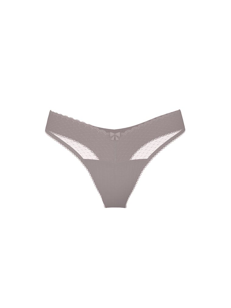 Tanga cu decolț înalt cu dantelă Pointelle. Produsul este roz și provine din colecția Victoria's Secret.