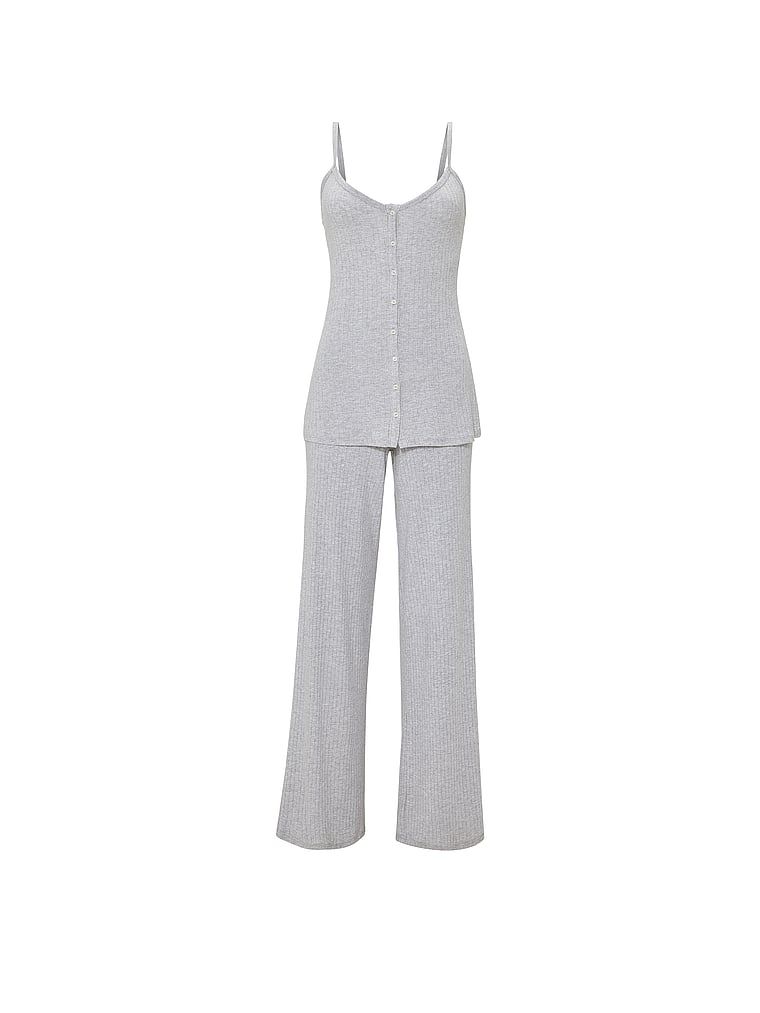 Un set făcut din modal pentru dormit - top și pantaloni SoSoft Wide-Rib. Produsul este de culoare gri și provine din colecția Victoria's Secret.