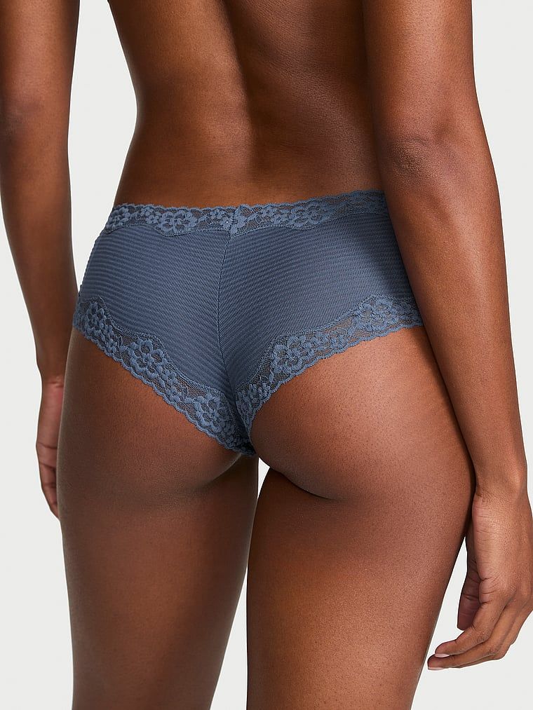 Chiloți din bumbac cu dungi și dantelă pe margini Obraznic. Produsul este albastru și provine din colecția Lace Trim.