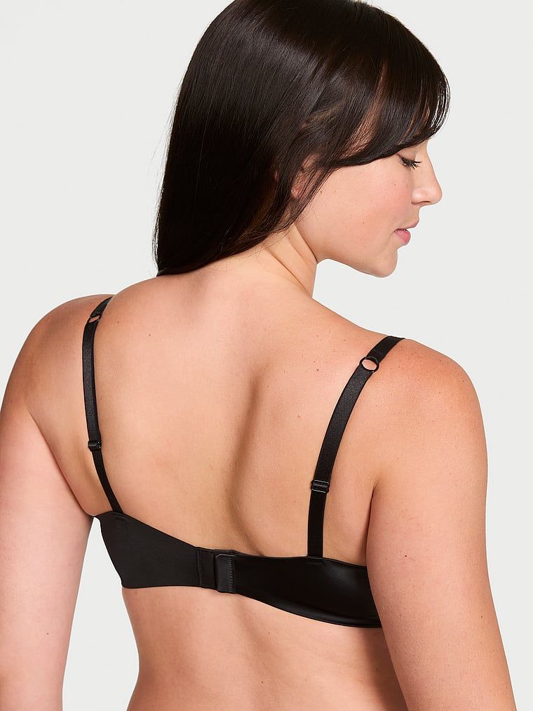 Sutien push-up Shine Bow. Produsul este negru și provine din colecția Very Sexy.