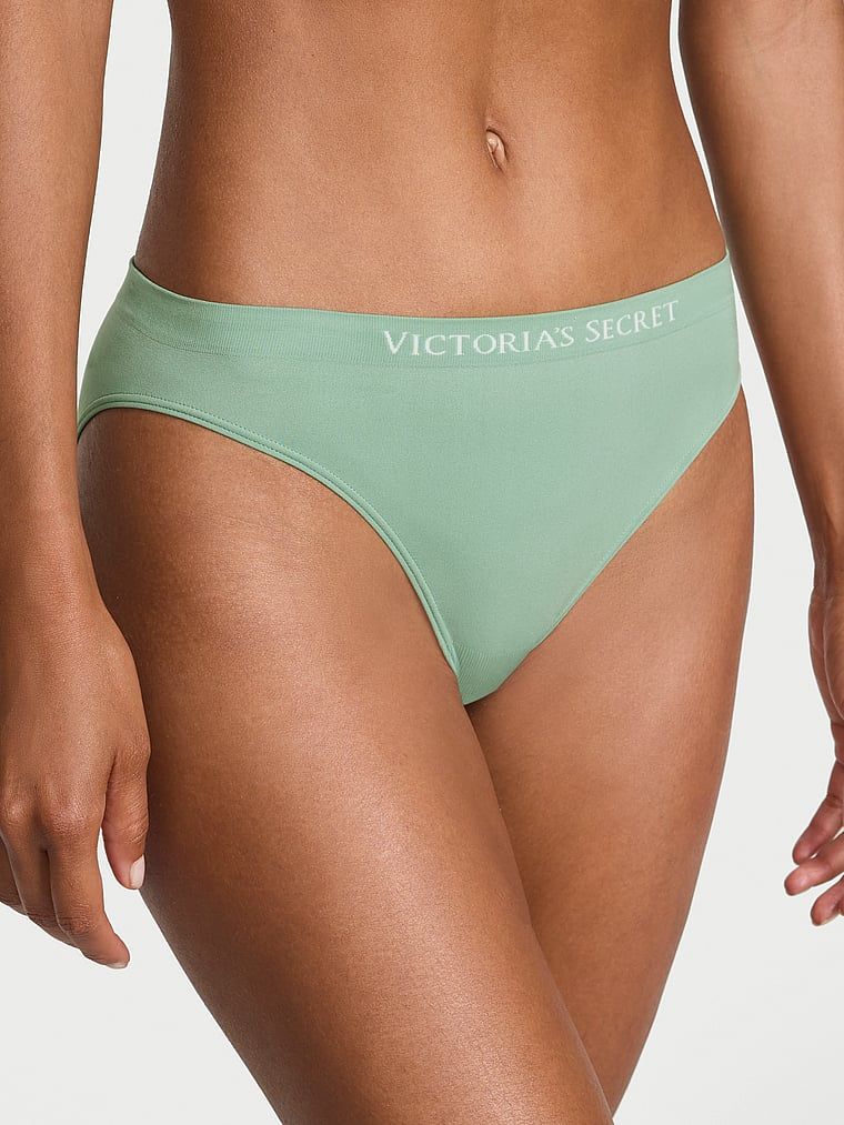 Chiloți Bikini fără cusături. Produsul este verde și provine din colecția Seamning.