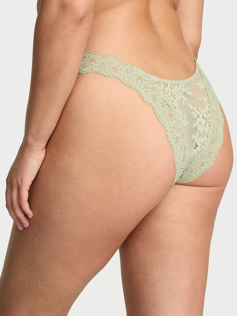 Chiloți brazilieni din dantelă. Produsul este de culoare verde și provine din colecția Dream Angels.