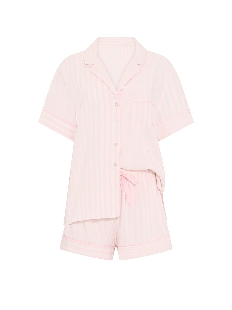 Pijamale din flanel cu pantaloni scurți. Produsul are o culoare cu model și provine din colecția Victoria's Secret.
