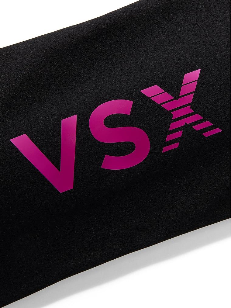 Sutien sport VSX Elevate. Produsul este negru și provine din colecția VSX.