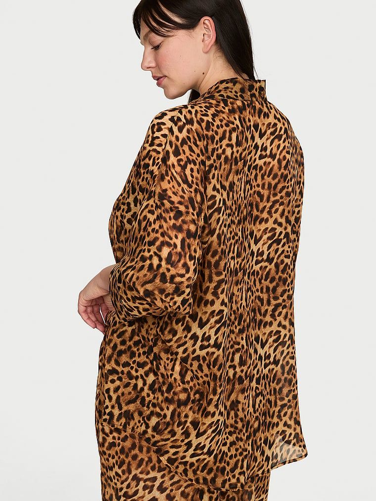 Bluză de chiffon pentru somn. Produsul are o culoare cu model și provine din colecția Victoria's Secret.