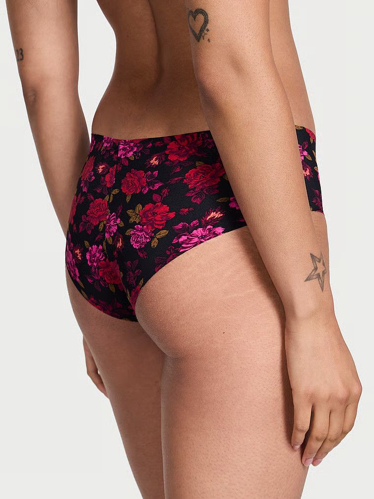Chiloți fără cusături No-Show Cheeky. Produsul are un model floral și provine din colecția No-Show.