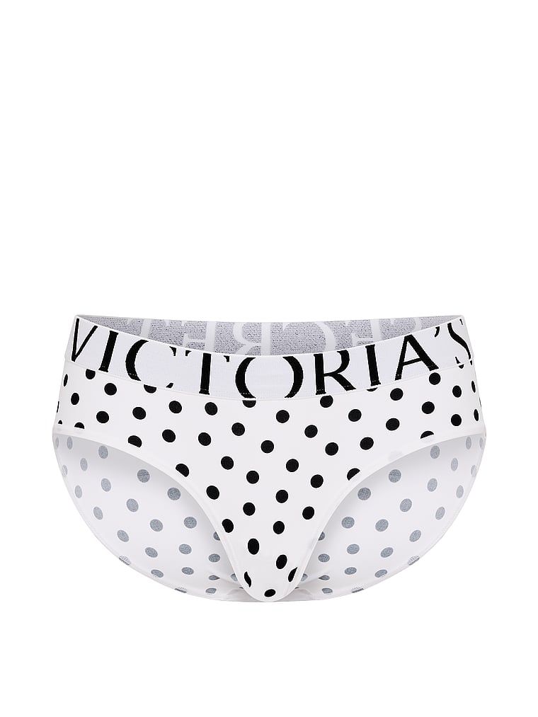 Chiloți cu logo-ul Cool Hiphugger. Produsul este modelat și provine din colecția Victoria's Secret.