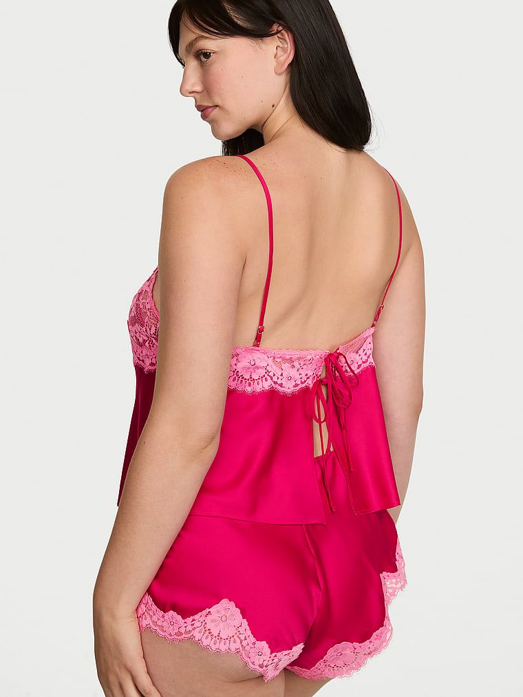Set de dormit din satin cu dantelă. Produsul este roz și provine din colecția Dream Angels.