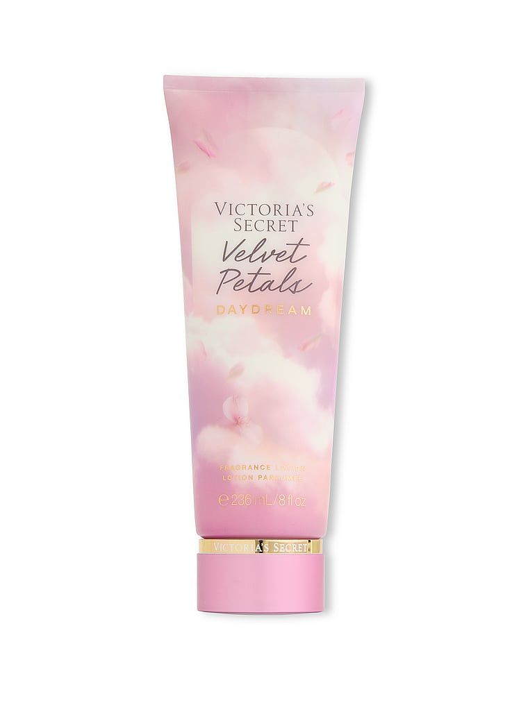 Velvet Petals Daydream Loțiune de corp parfumată 236ml