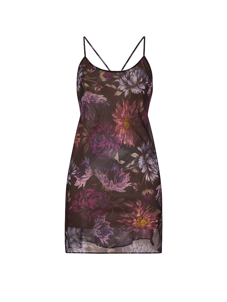 Cămașă de noapte din șiffon Midnight Dahlias. Produsul este de culoare florală și provine din colecția Victoria's Secret.