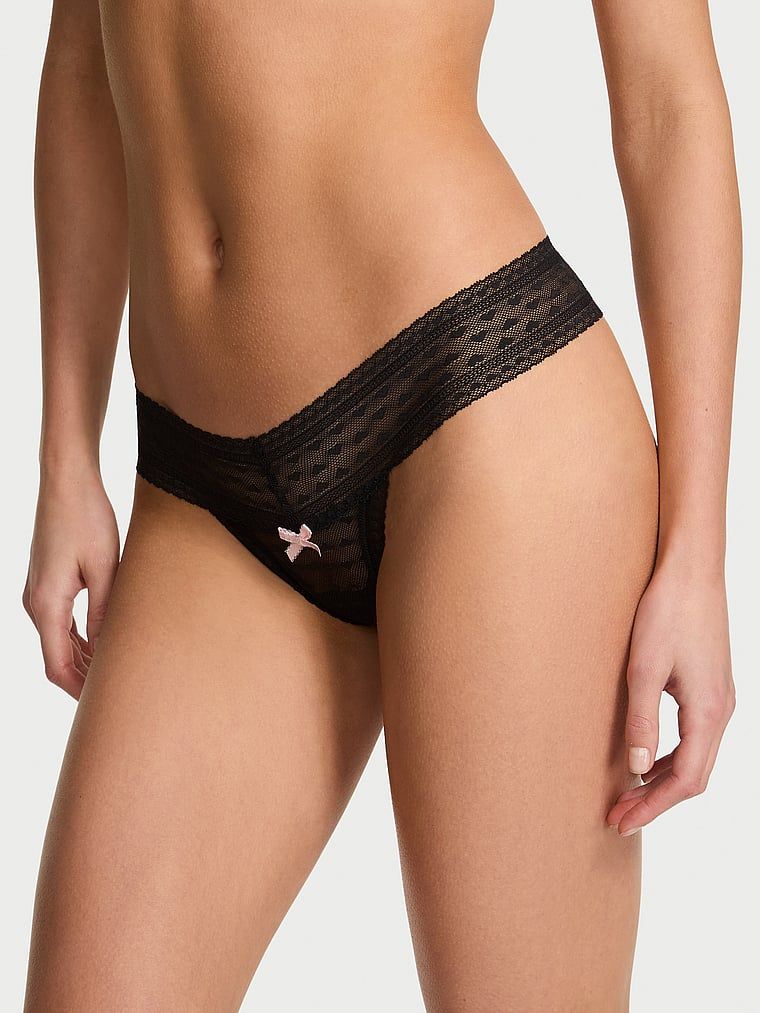 Tanga din plasă cu dantelă în formă de inimă. Produsul este negru și provine din colecția Lacie.