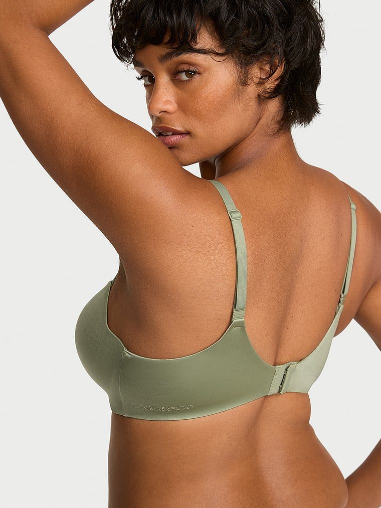 Sutien ușor căptușit, cu balconet FlexFactor. Produsul este de culoare verde și provine din colecția Body by Victoria.