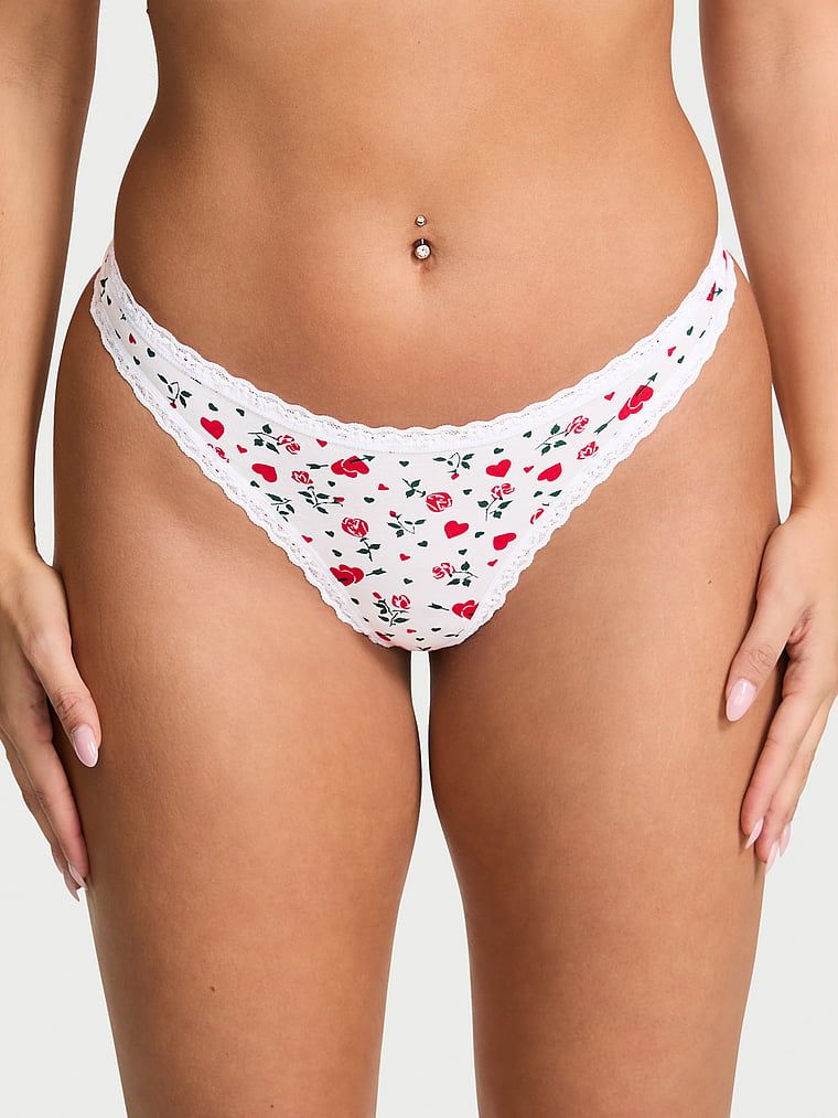 Tanga de bumbac cu dantelă pe margini: talie din dantelă. Produsul este modelat și provine din colecția Lace Trim.