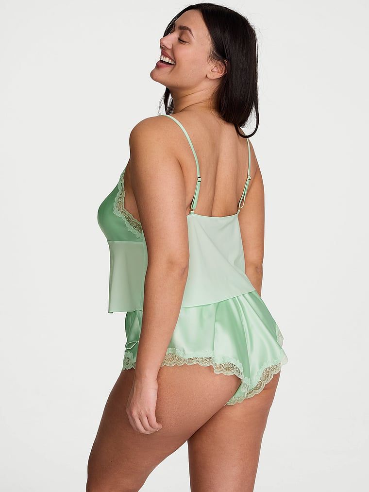Set de dormit din satin - top și pantaloni scurți Tease. Produsul este de culoare verde și provine din colecția Victoria's Secret.