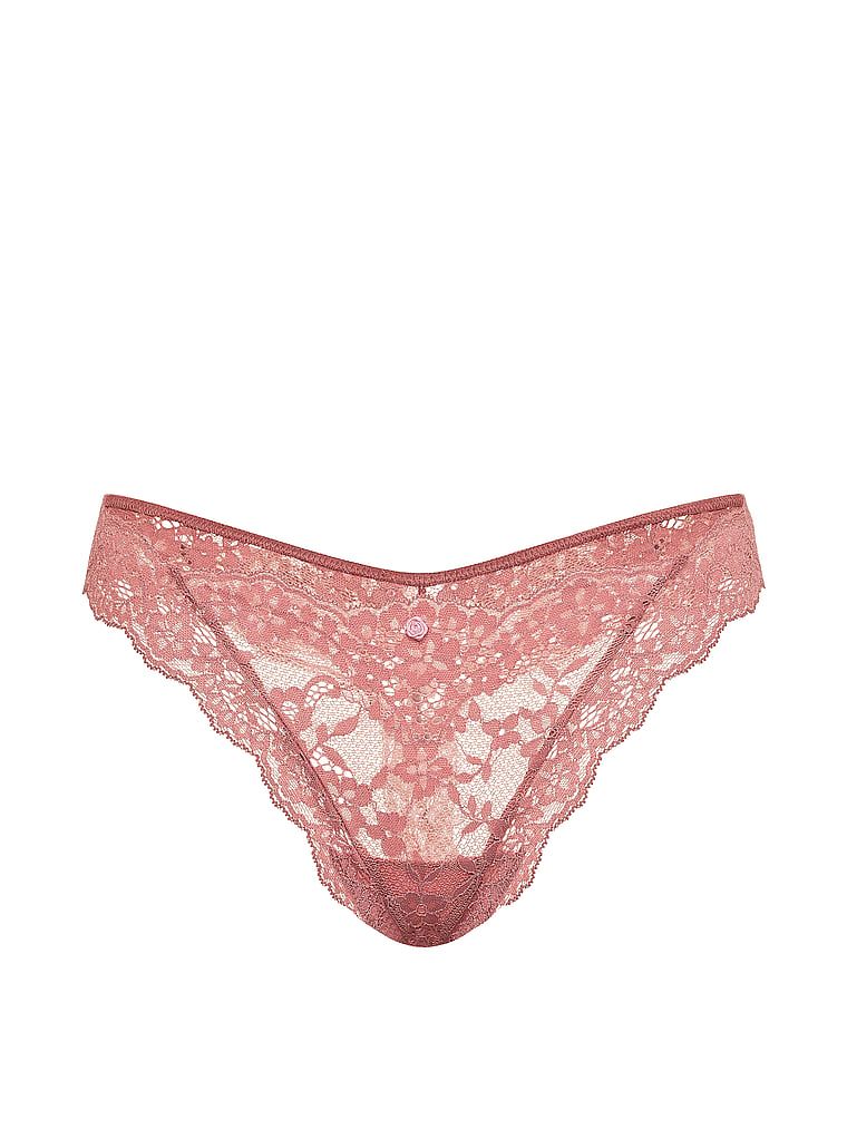Tanga din dantelă. Produsul este roz și provine din colecția Dream Angels.