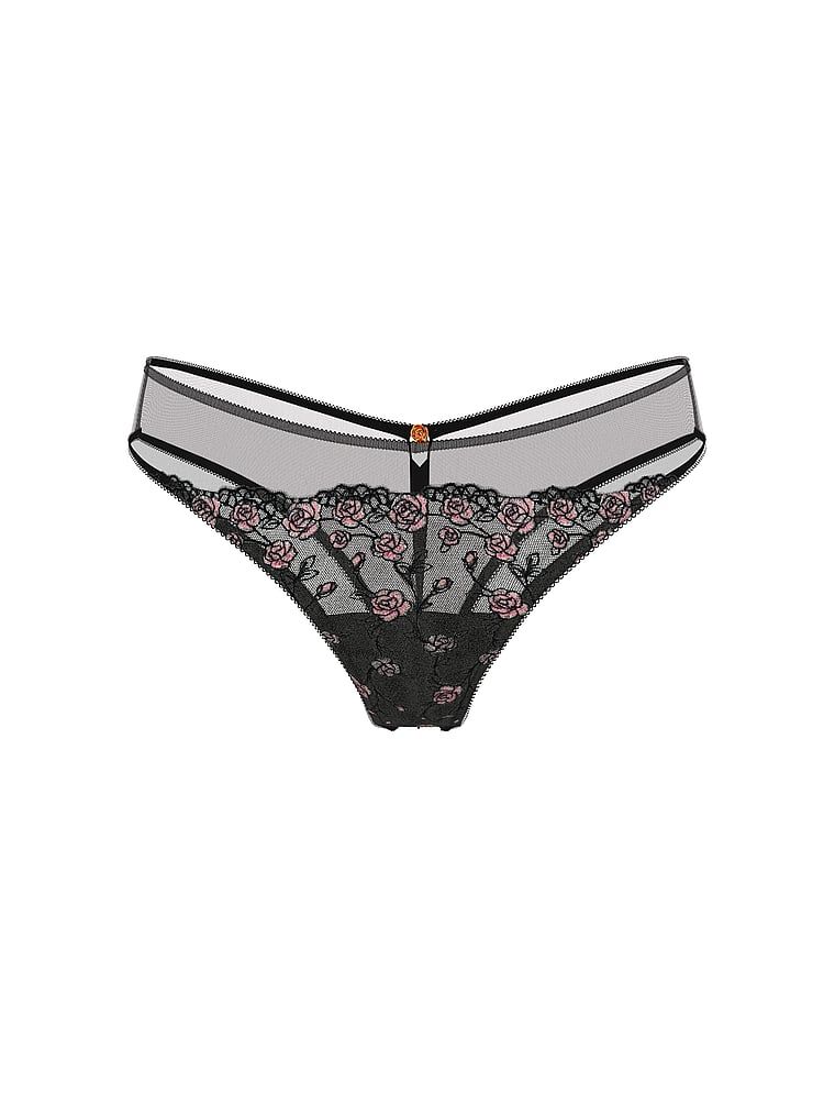 Tachinează Rose Chiloți din plasă Cheeky. Produsul este modelat și provine din colecția Victoria's Secret.