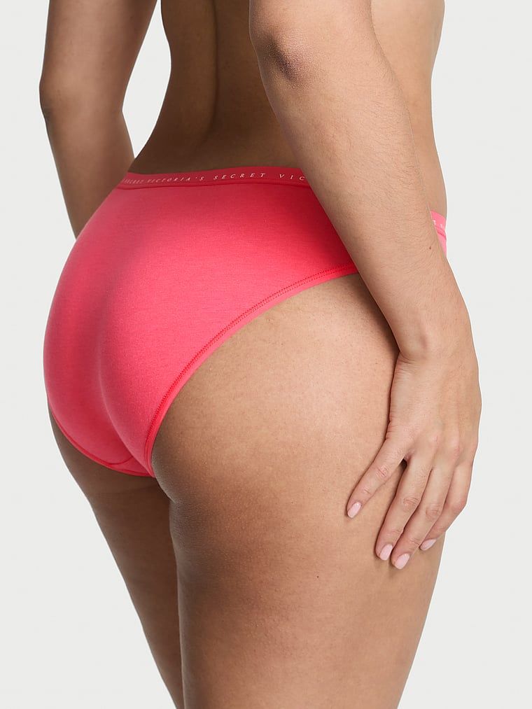 Chiloți de bumbac Bikini. Produsul este roz și provine din colecția Victoria's Secret.