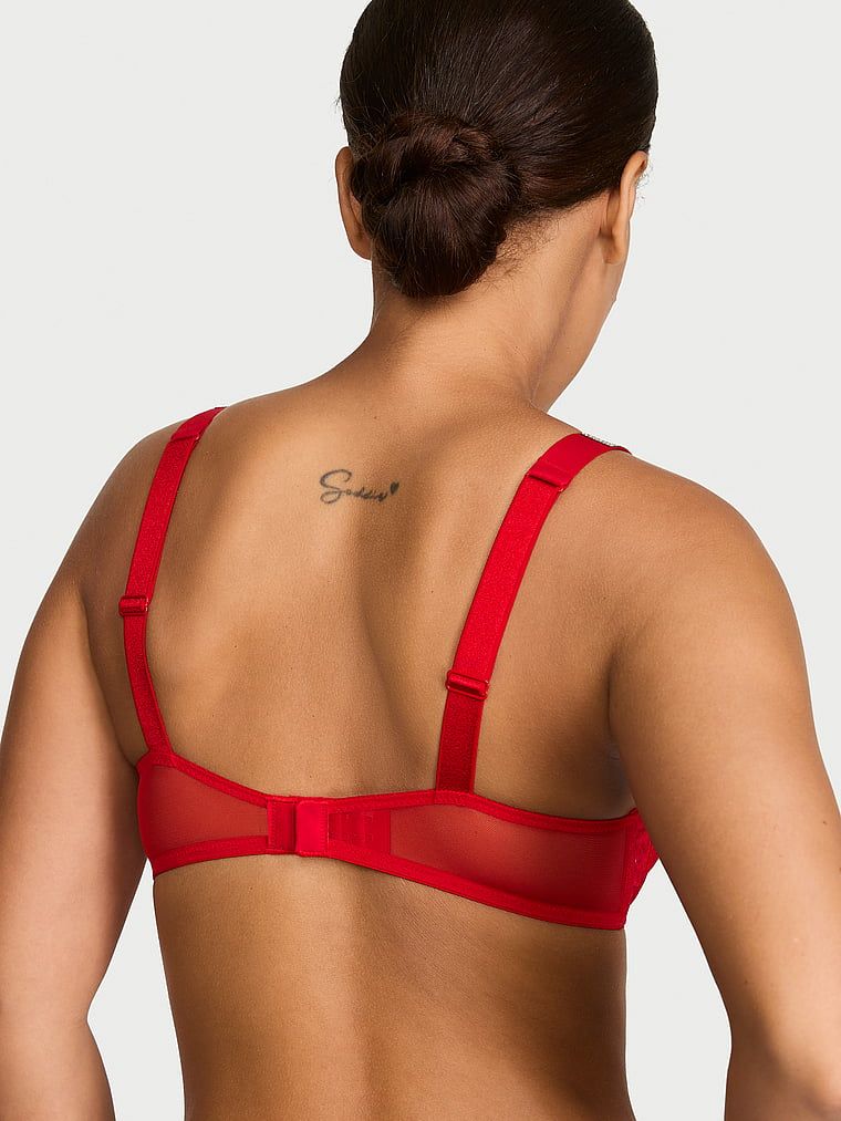 Suten din dantelă ușor căptușită cu bretele Shine Strap Demi lucioase. Produsul este roșu și provine din colecția Very Sexy.