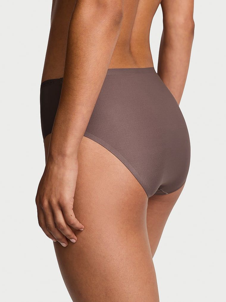 Chiloți bikini flexibili din microfibră. Produsul este gri și provine din colecția Body by Victoria.