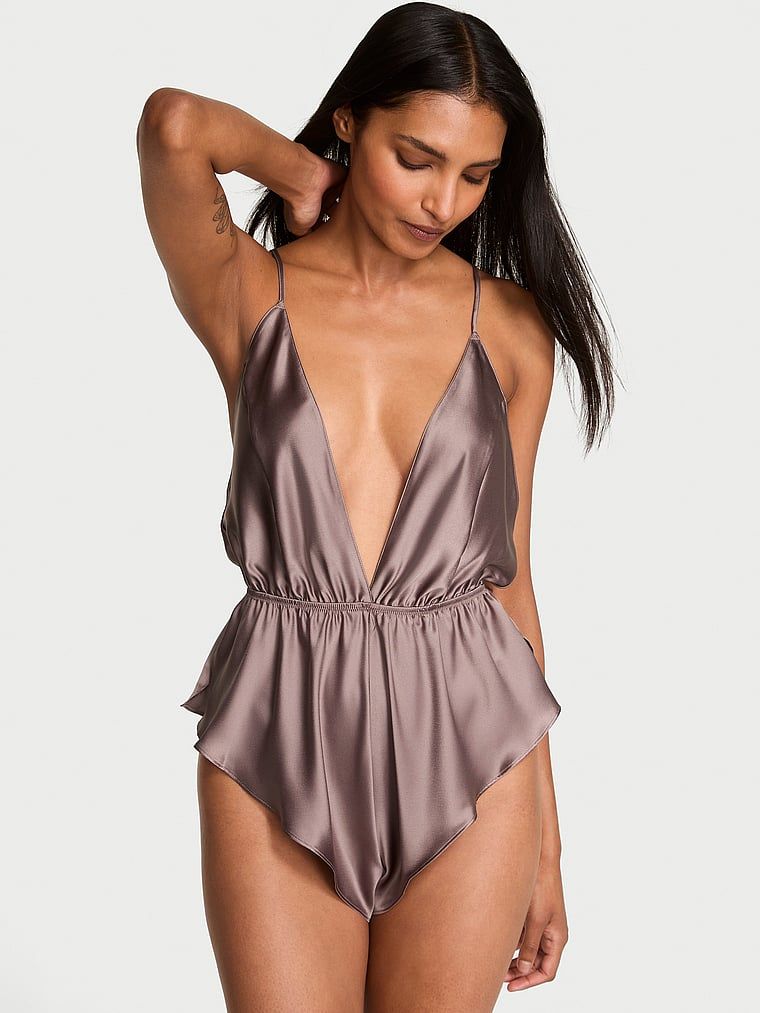 Victorias Secret Salopetă cu volane din satin
