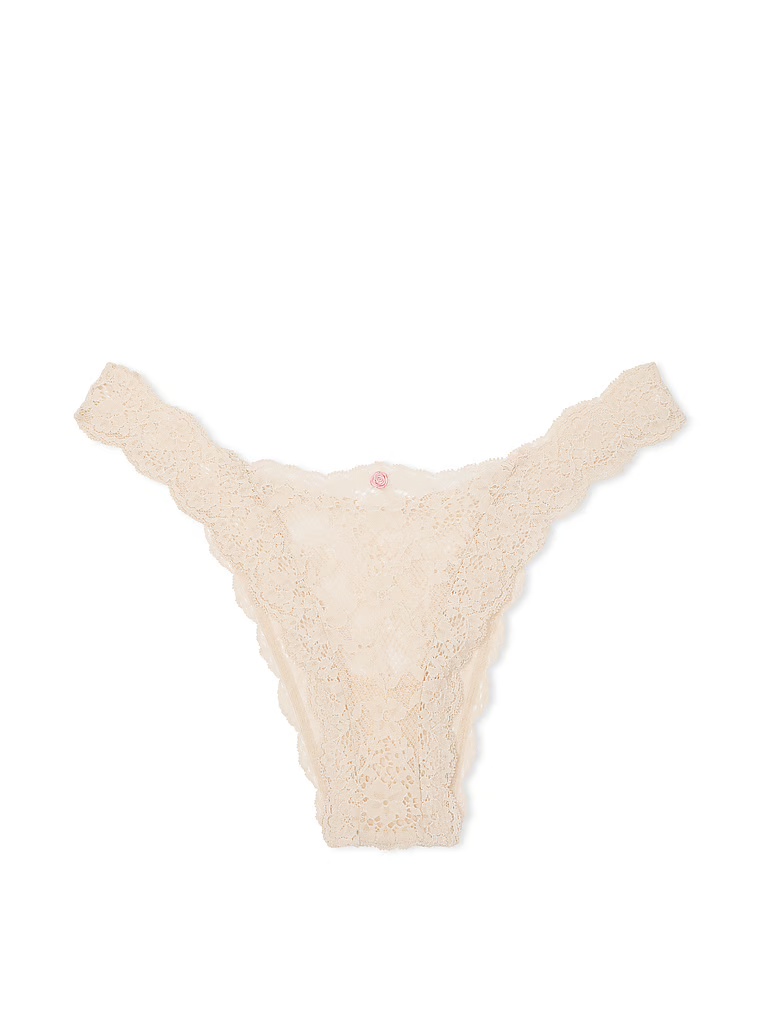 Chiloți brazilieni din dantelă. Produsul este bej și provine din colecția Dream Angels.