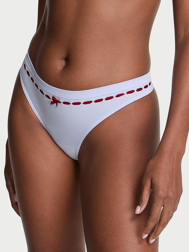 Tanga cu fanta pentru panglică fără cusurătură. Produsul este de culoare mov și provine din colecția Seamless (Seamless Collection).