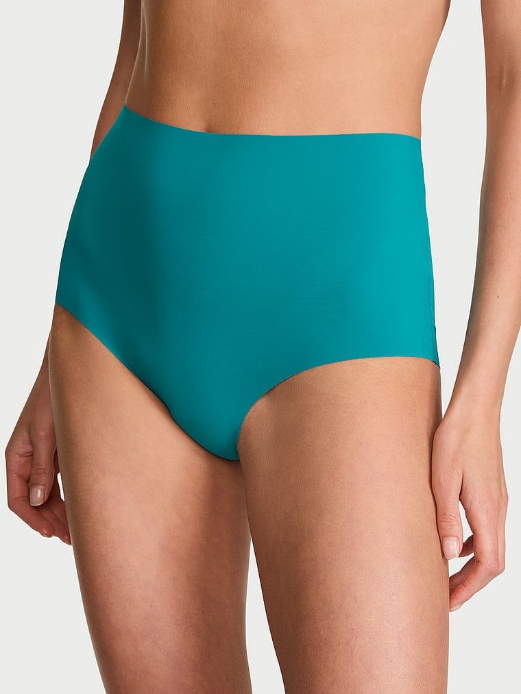 Chiloți fără cusături cu bretele pe spatele bretelelor fără apariție. Produsul este albastru și provine din colecția No-Show.