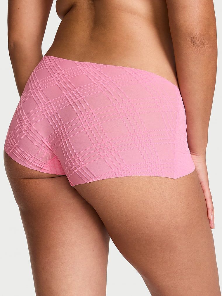 Chiloți în carouri din plasă Boyshorts din plasă în carouri care nu apar. Produsul are o culoare cu model și provine din colecția No-Show.