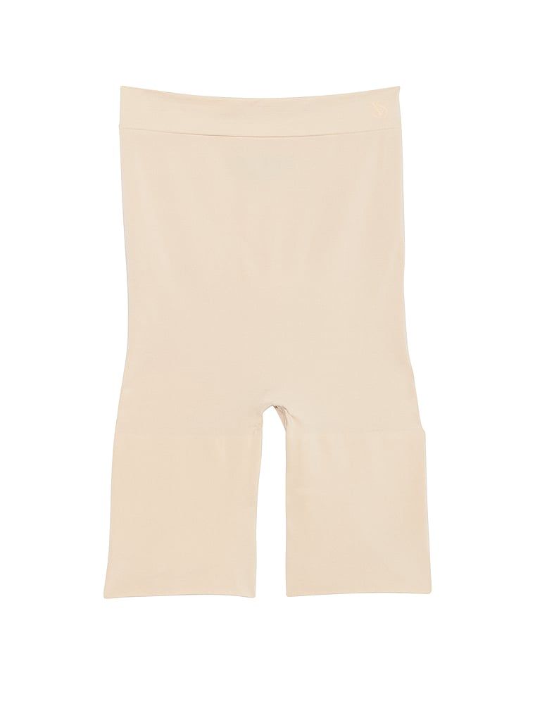 Pantaloni scurți modelatori Shapewear by Victoria. Produsul este bej și provine din colecția Victoria's Secret.