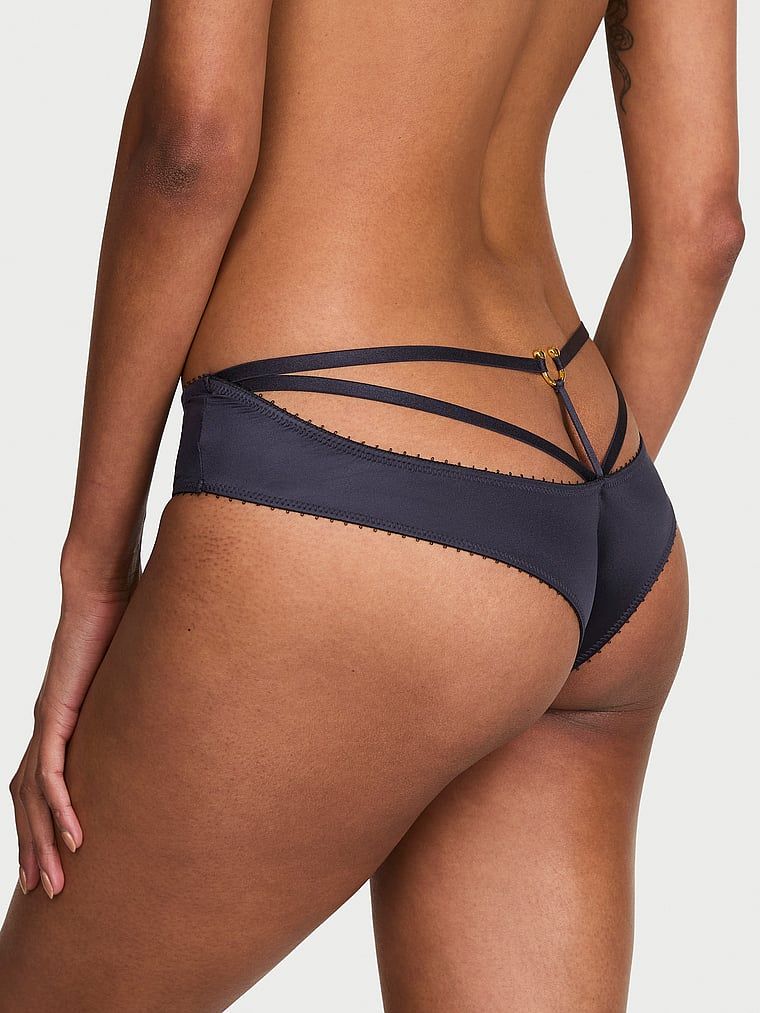 Very Sexy Chiloți Cheeky cu ornament metalic în formă de inel și cu barete la spate