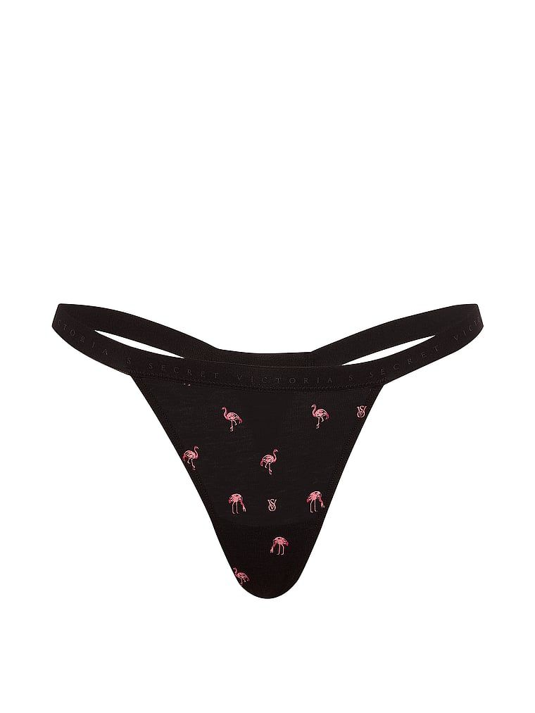 Tanga de bumbac elastic. Produsul este modelat și provine din colecția Victoria's Secret.