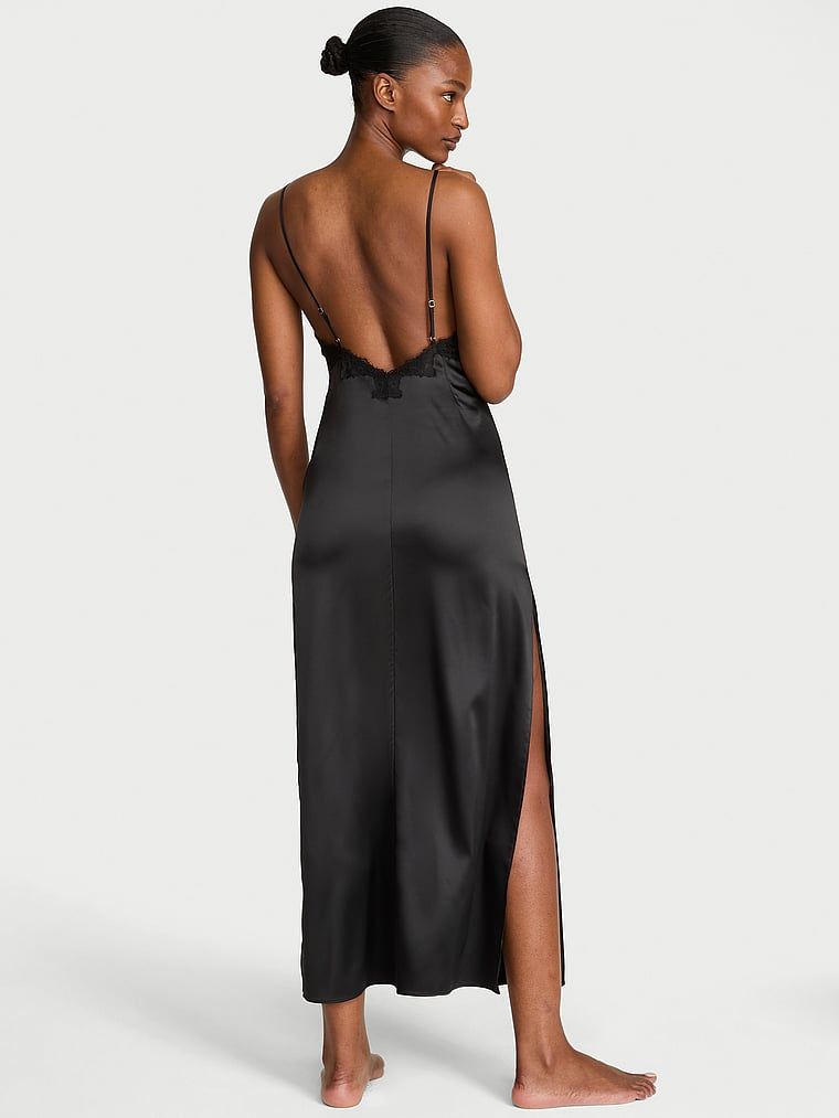 Rochie maxi din satin cu dantelă roz. Produsul este negru și provine din colecția Very Sexy.