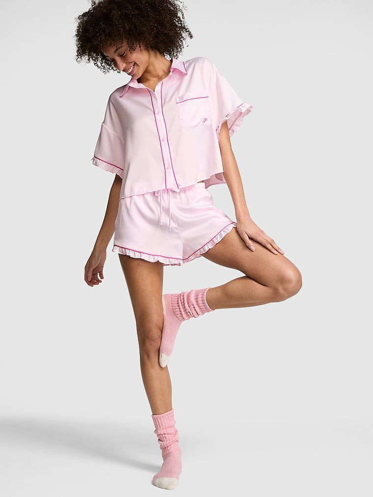 Set de pijama satinat GRWPINK: cămașă cu mânecă scurtă și șorturi