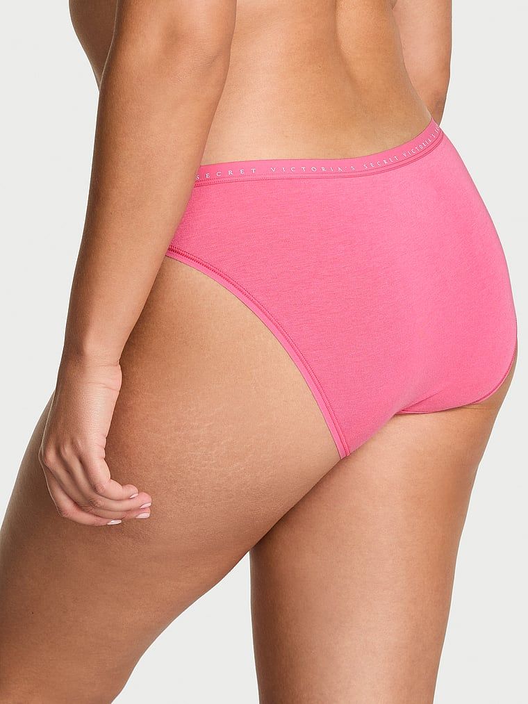 Chiloți de bikini din bumbac. Produsul este de culoare roz și provine din colecția Victoria's Secret.
