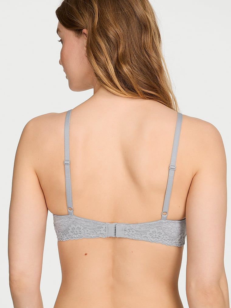 Sutien din bumbac ușor căptușit, fără sârmă, dantelă-margine. Produsul este de culoare gri și provine din colecția de tricouri.